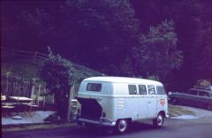 1968-Jugendfreizeit-rauchender Motor am Wurzenpass
